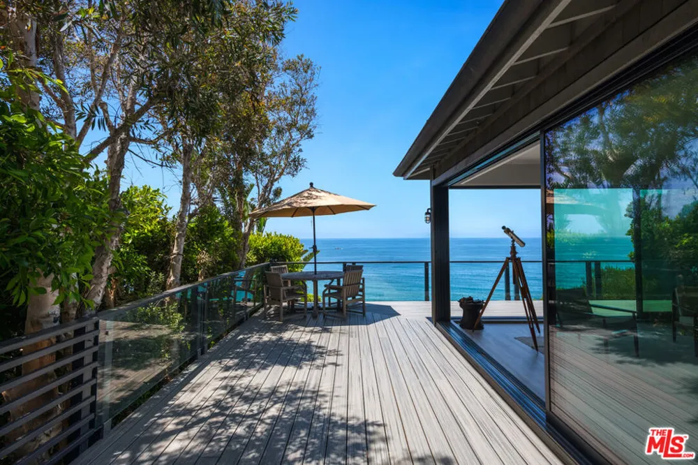 7089 Birdview Avenue Malibu, CA 90265