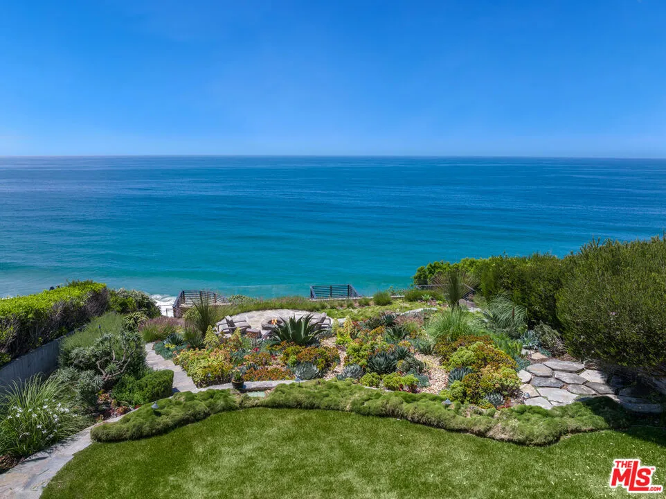7089 Birdview Avenue Malibu, CA 90265