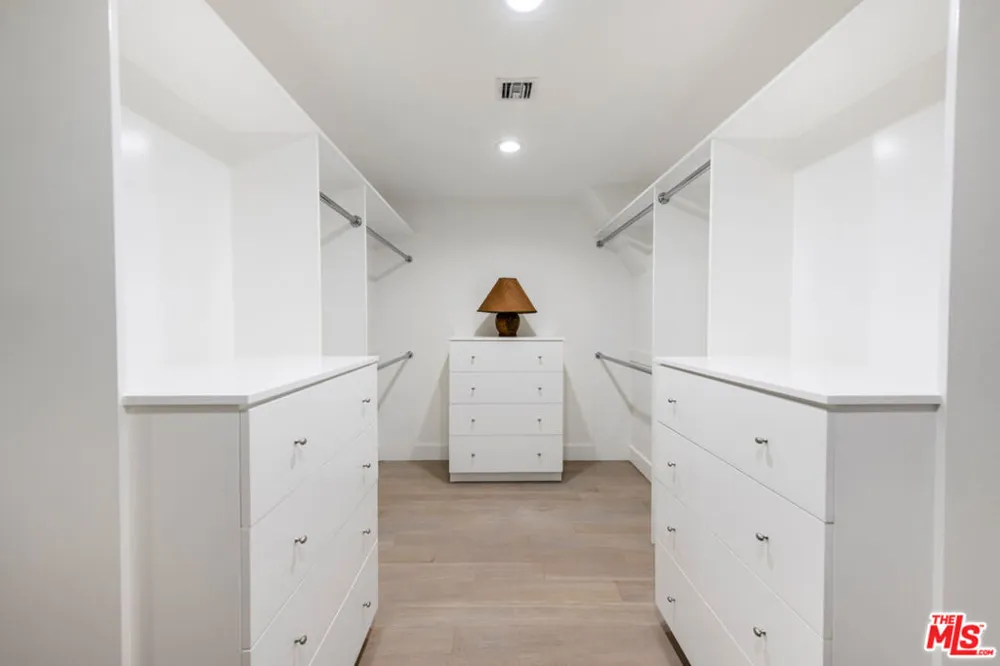 7089 Birdview Avenue Malibu, CA 90265