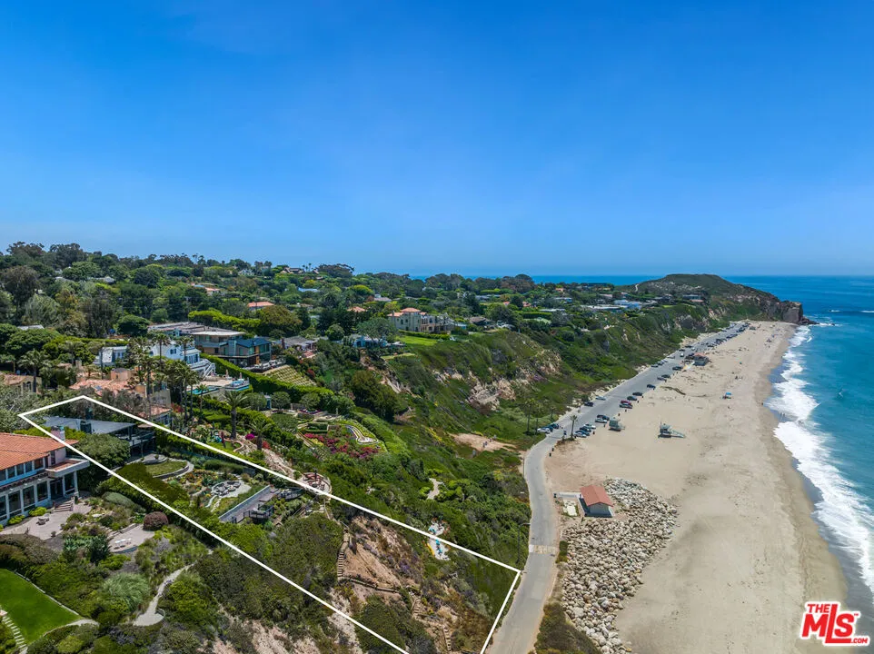 7089 Birdview Avenue Malibu, CA 90265