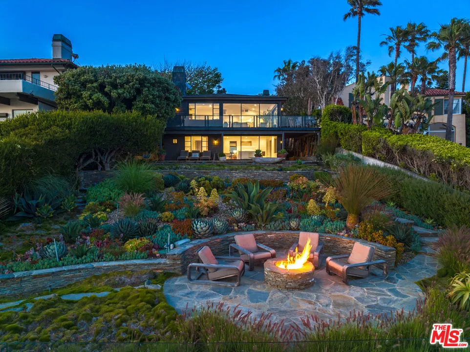 7089 Birdview Avenue Malibu, CA 90265