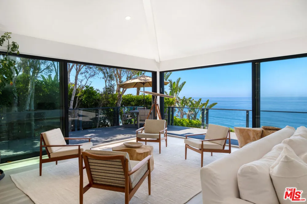 7089 Birdview Avenue Malibu, CA 90265