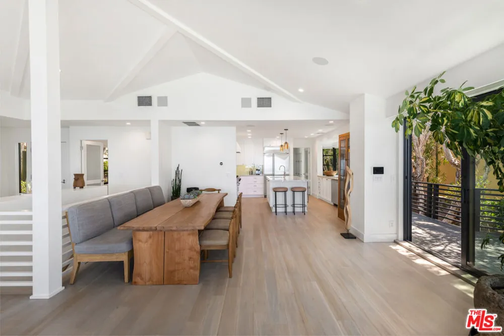 7089 Birdview Avenue Malibu, CA 90265
