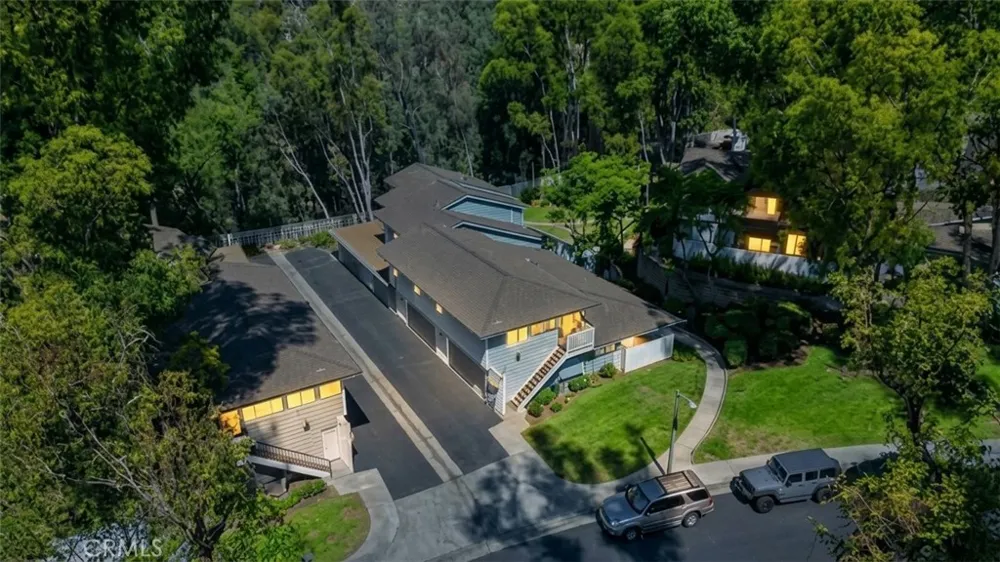 2536 Coventry Fullerton, CA 92833