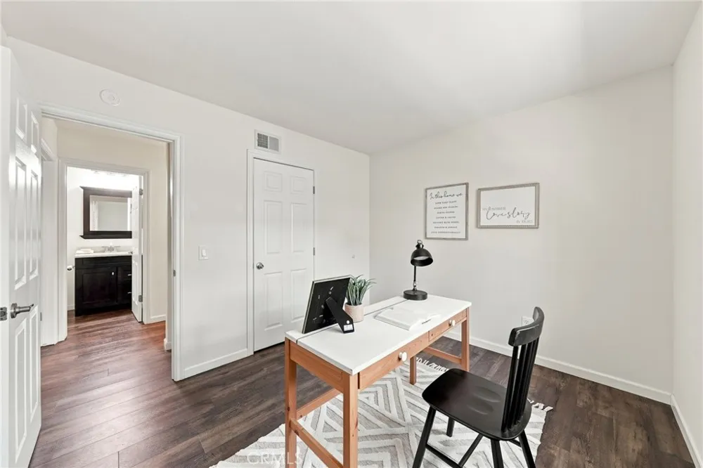 2536 Coventry Fullerton, CA 92833