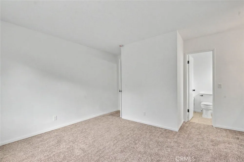 10702 Andy Cerritos, CA 90703