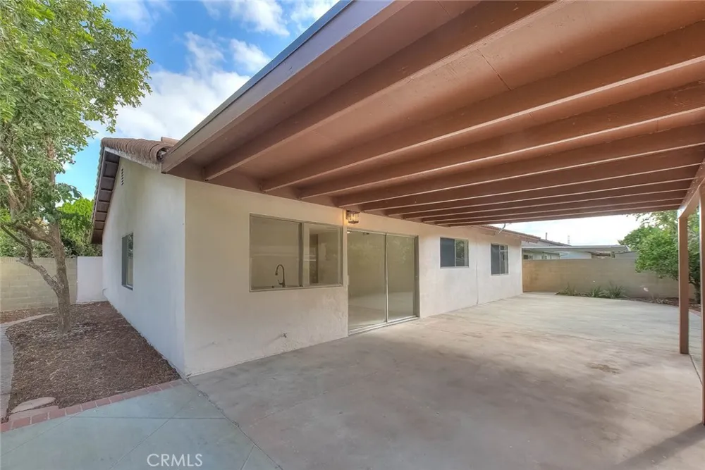 10702 Andy Cerritos, CA 90703