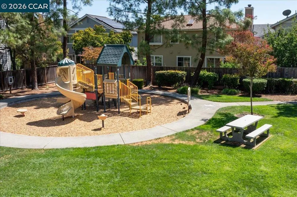 97 Elmwood Dr San Ramon, CA 94583
