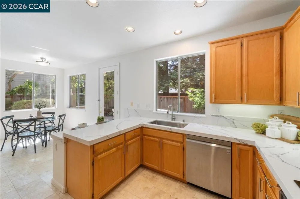 97 Elmwood Dr San Ramon, CA 94583