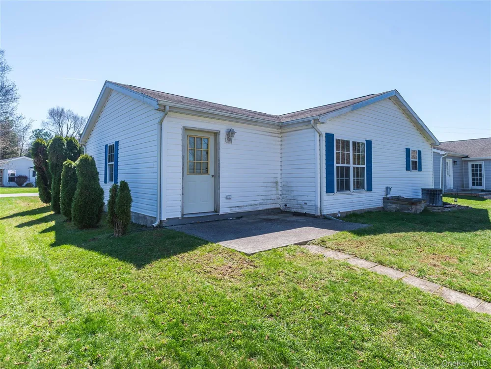 19 Biscayne Blvd Poughkeepsie, NY 12603