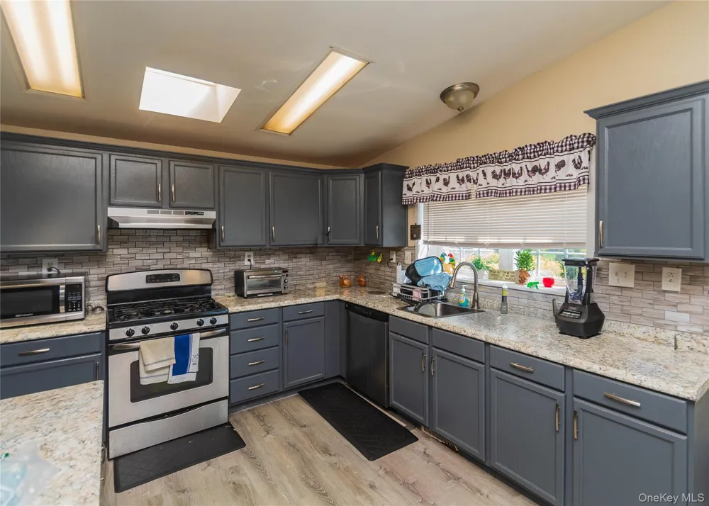 19 Biscayne Blvd Poughkeepsie, NY 12603
