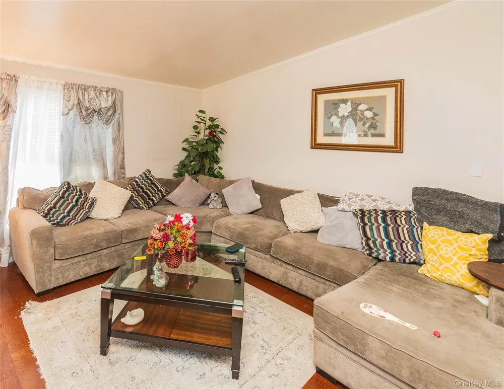19 Biscayne Blvd Poughkeepsie, NY 12603