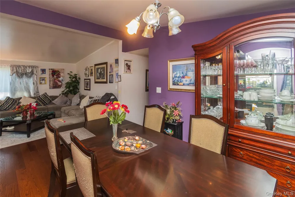 19 Biscayne Blvd Poughkeepsie, NY 12603