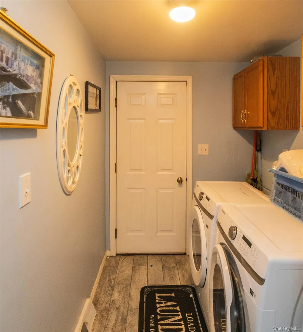 19 Biscayne Blvd Poughkeepsie, NY 12603