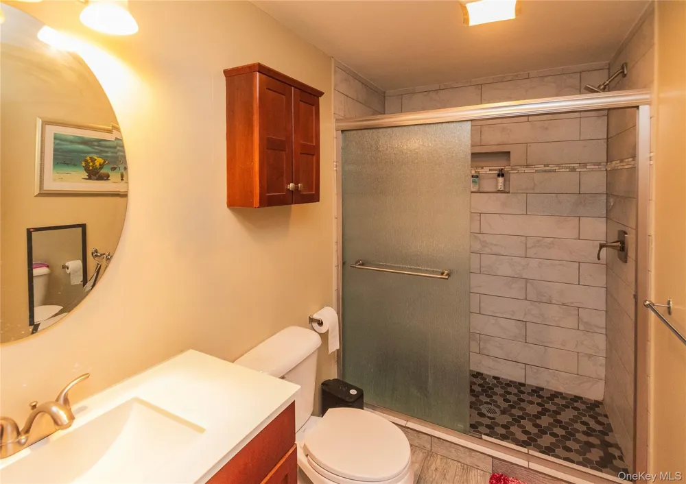 19 Biscayne Blvd Poughkeepsie, NY 12603