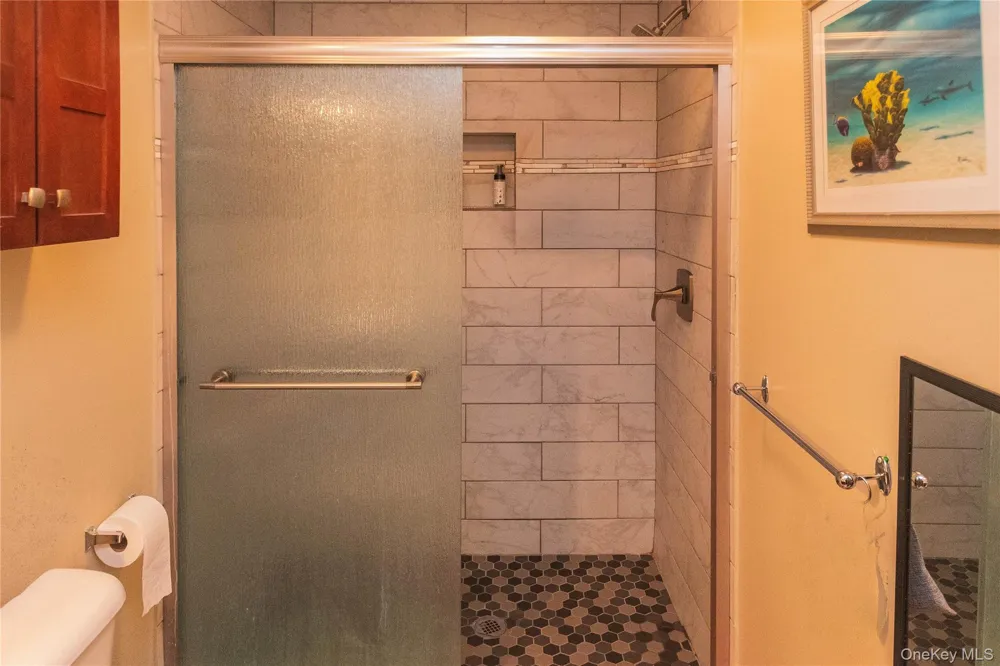 19 Biscayne Blvd Poughkeepsie, NY 12603
