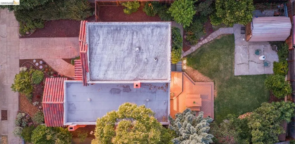 3044 Dakota St Oakland, CA 94602