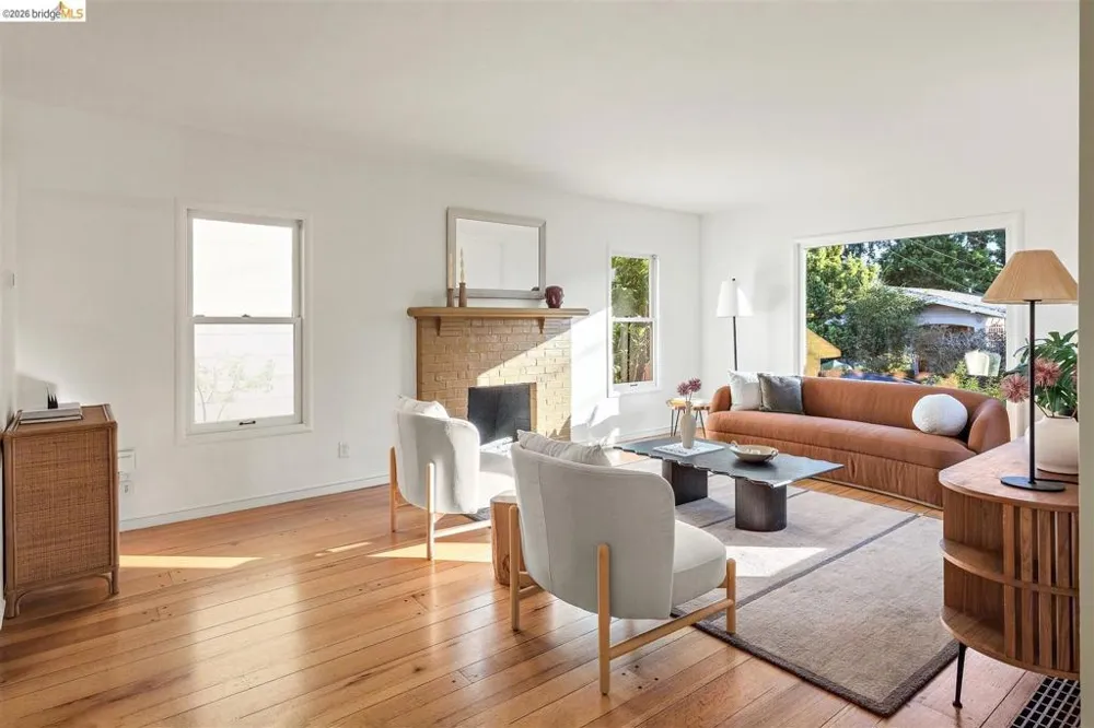 3044 Dakota St Oakland, CA 94602