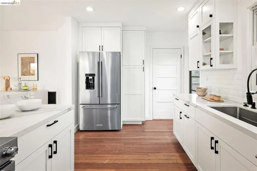 3044 Dakota St Oakland, CA 94602