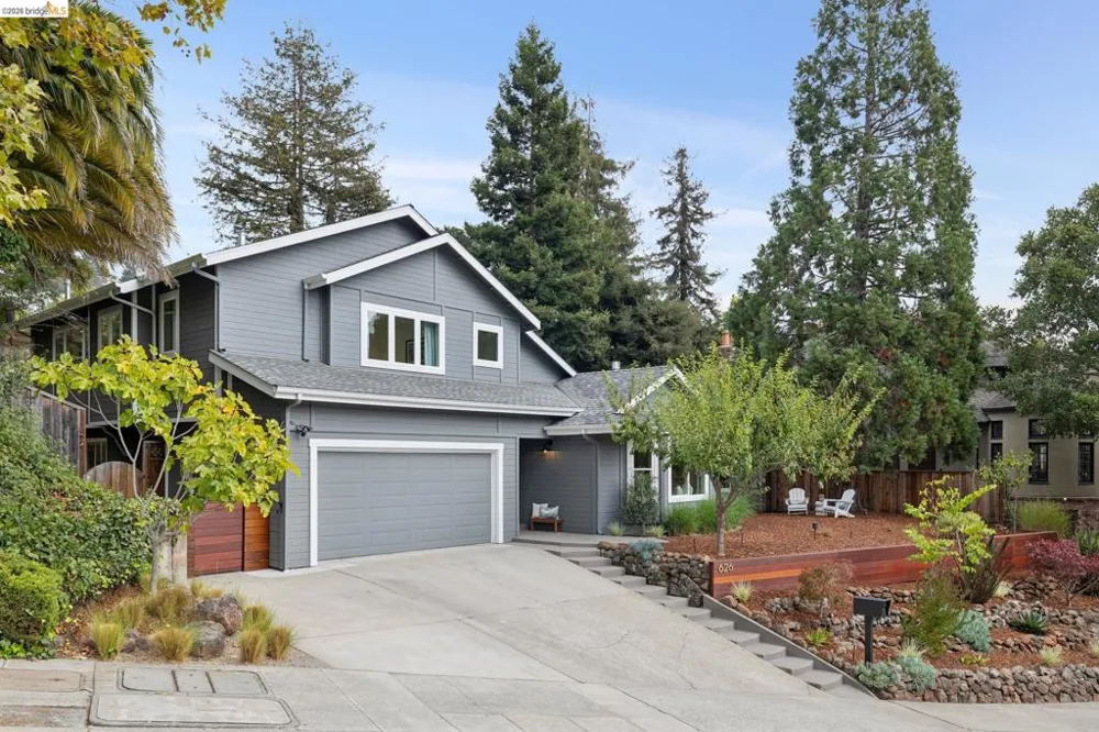 626 Caldwell Rd Oakland, CA 94611