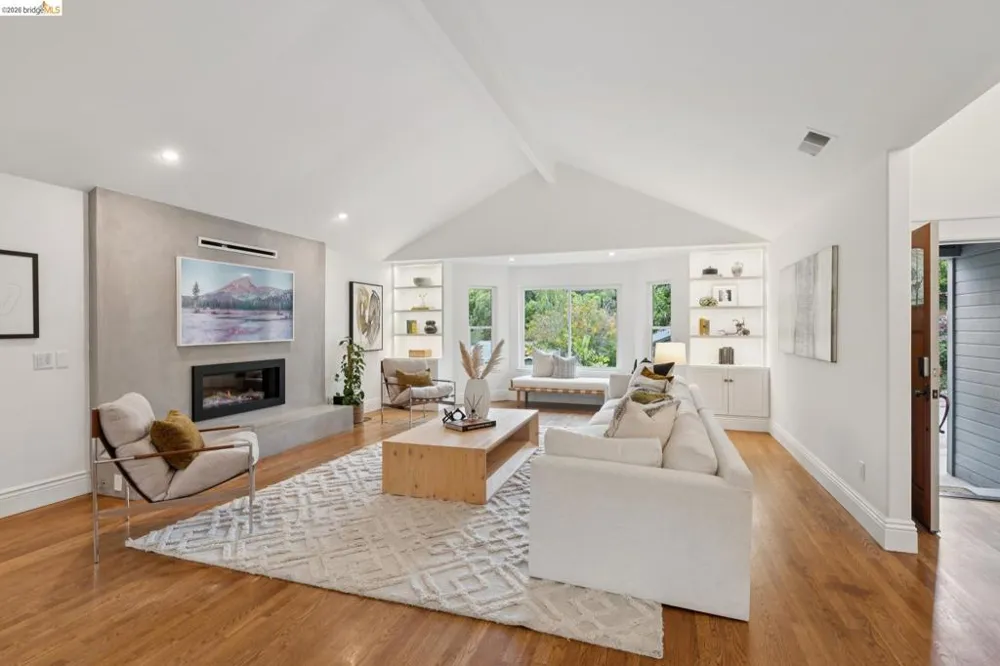 626 Caldwell Rd Oakland, CA 94611