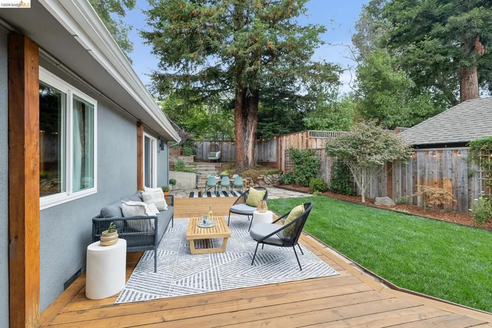 626 Caldwell Rd Oakland, CA 94611