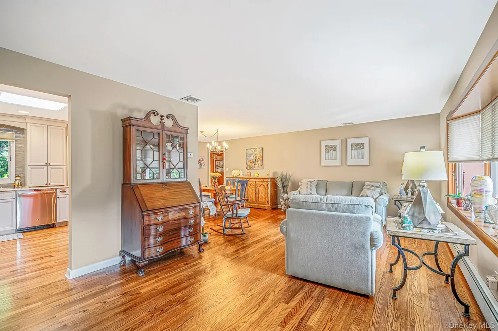 46 Marbeth Circle Miller Place, NY 11764