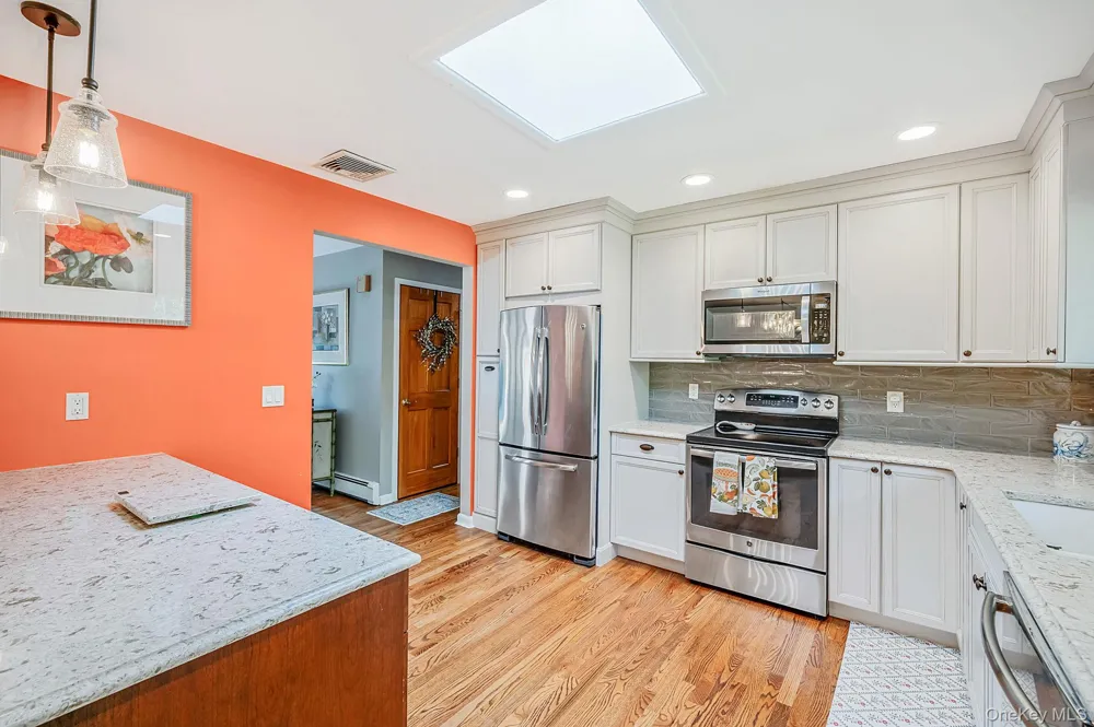 46 Marbeth Circle Miller Place, NY 11764