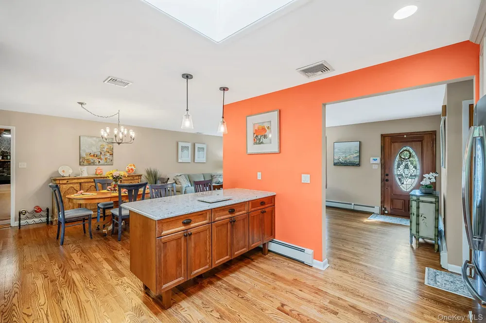 46 Marbeth Circle Miller Place, NY 11764