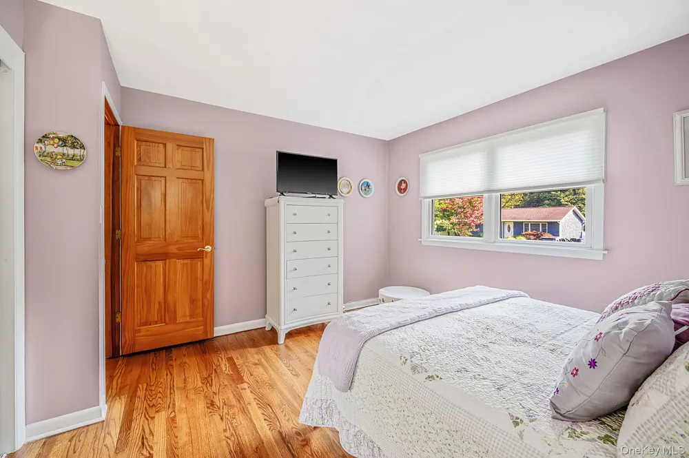46 Marbeth Circle Miller Place, NY 11764