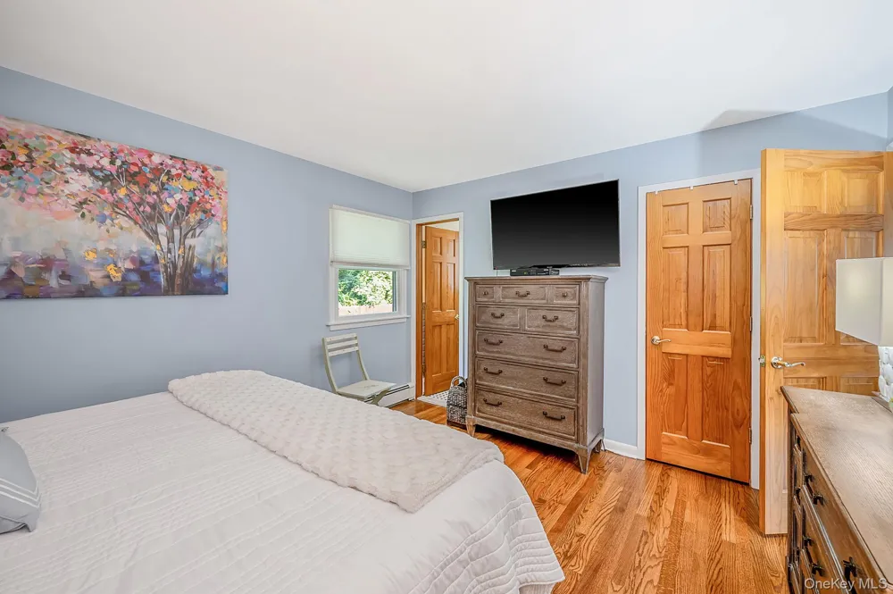 46 Marbeth Circle Miller Place, NY 11764