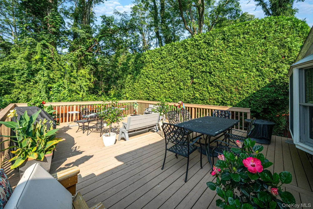 46 Marbeth Circle Miller Place, NY 11764