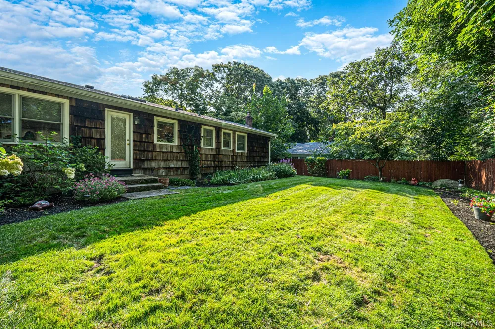 46 Marbeth Circle Miller Place, NY 11764
