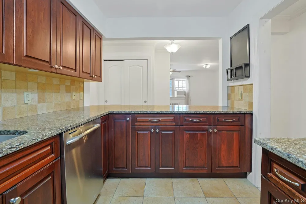 590 Bedford Road #1A Pleasantville, NY 10570