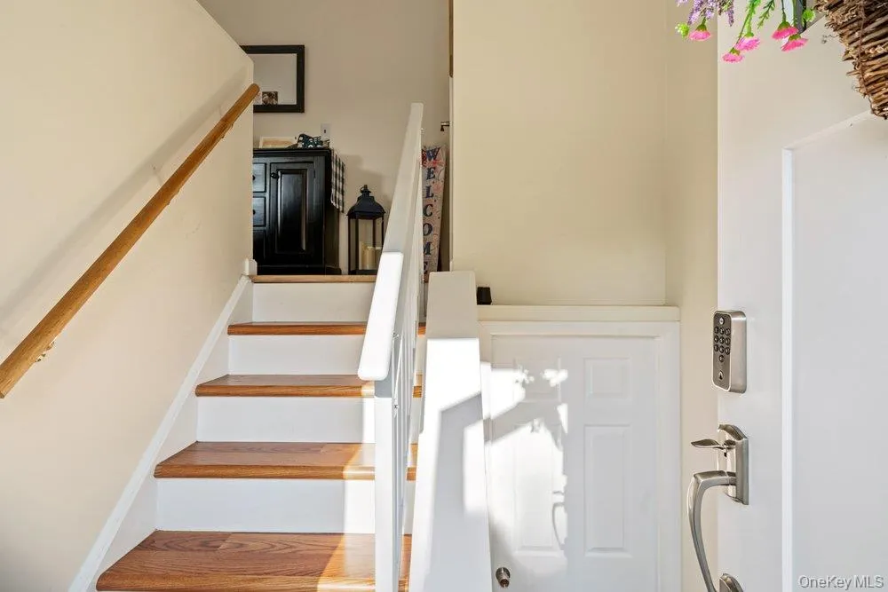 107 Avenue A Holbrook, NY 11741