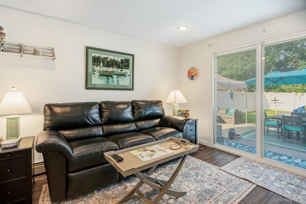 107 Avenue A Holbrook, NY 11741