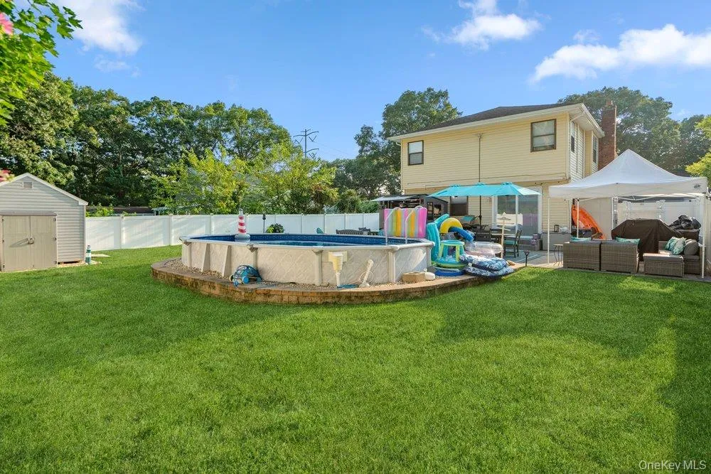 107 Avenue A Holbrook, NY 11741
