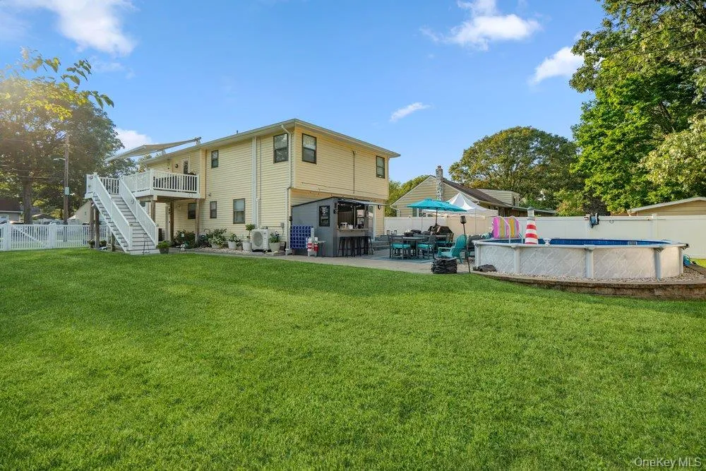 107 Avenue A Holbrook, NY 11741