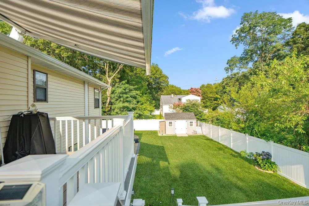 107 Avenue A Holbrook, NY 11741