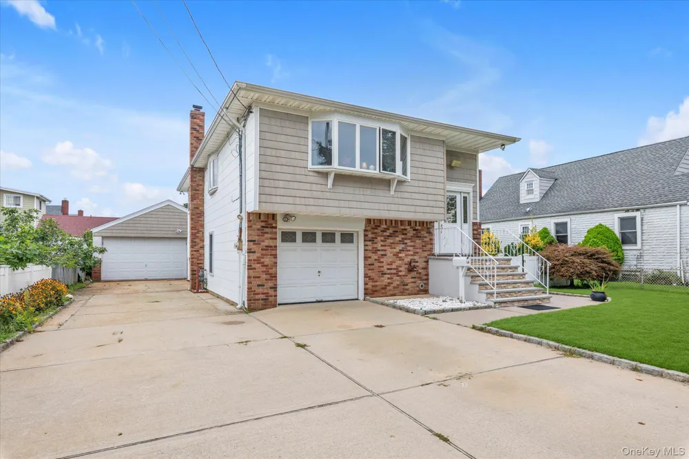 14 Edwards Place Valley Stream, NY 11580