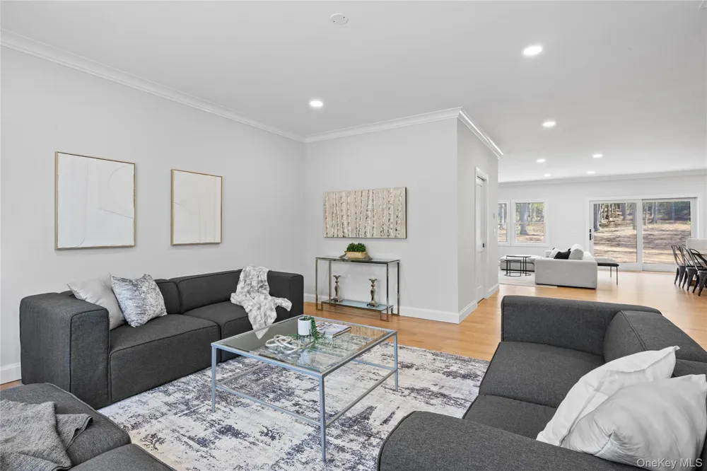 206 Beverly Road Huntington Station, NY 11746