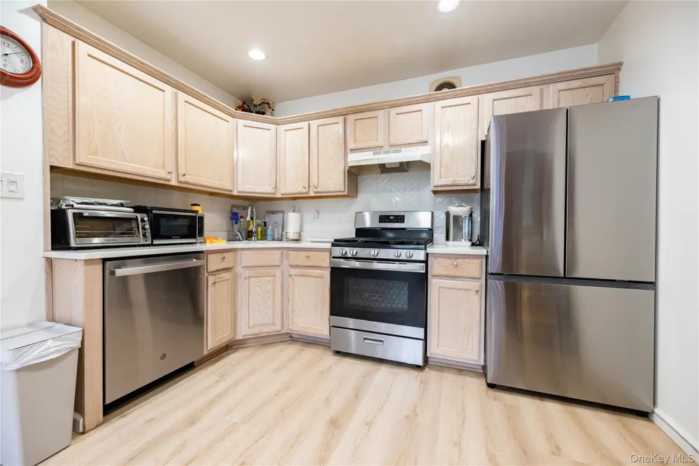 717 Spring Lake Drive Middle Island, NY 11953