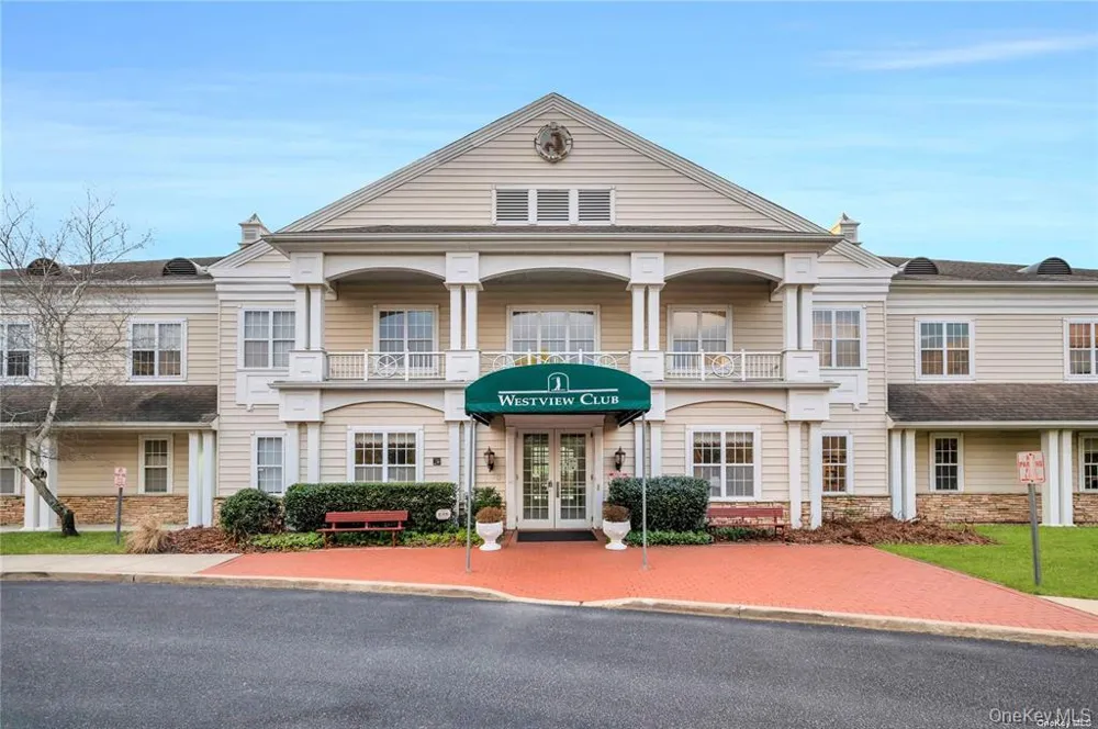 717 Spring Lake Drive Middle Island, NY 11953