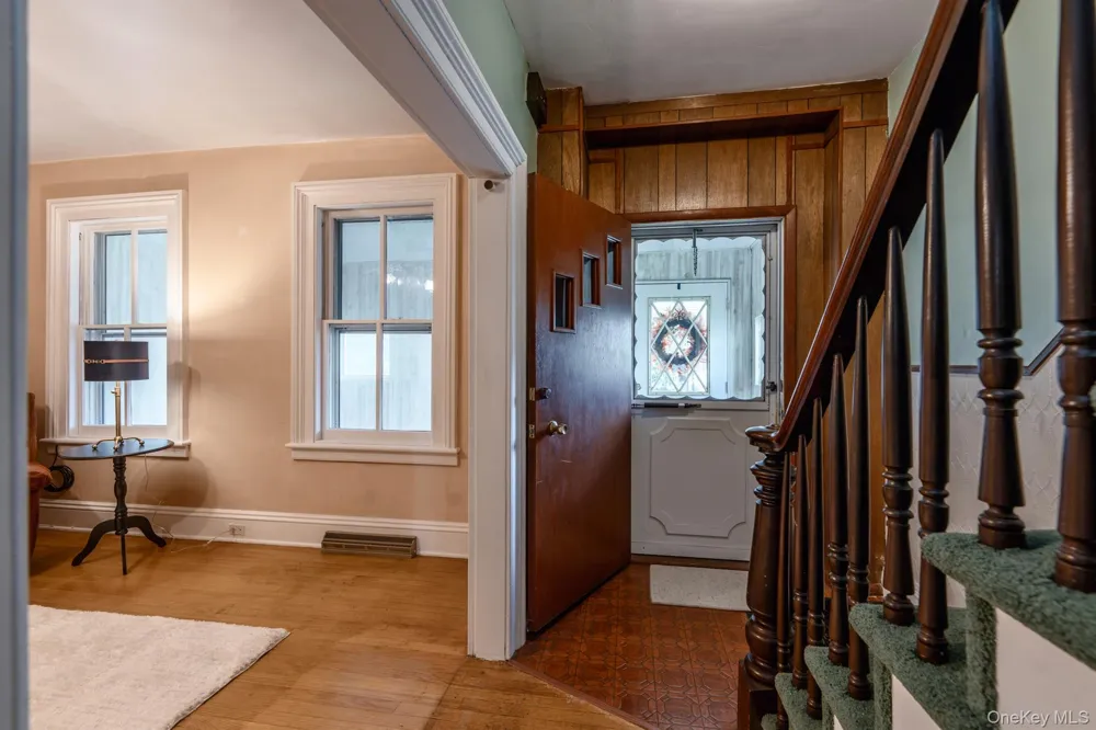 144 Henry Street Kingston, NY 12401