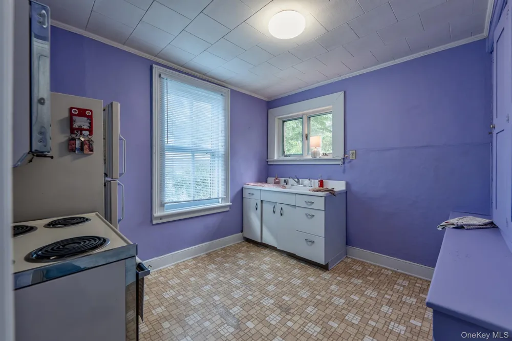 144 Henry Street Kingston, NY 12401
