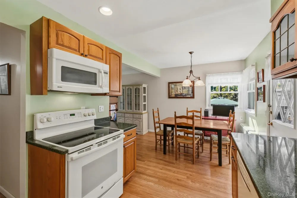 128 Lime Ridge Road Poughquag, NY 12570
