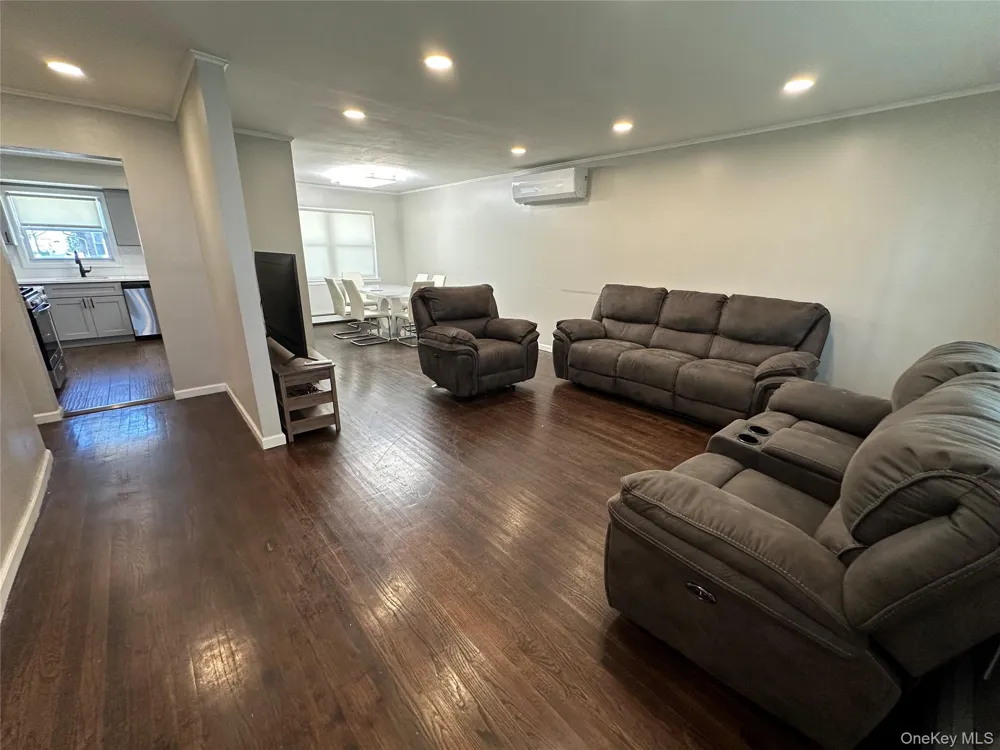 1839 Front Street East Meadow, NY 11554