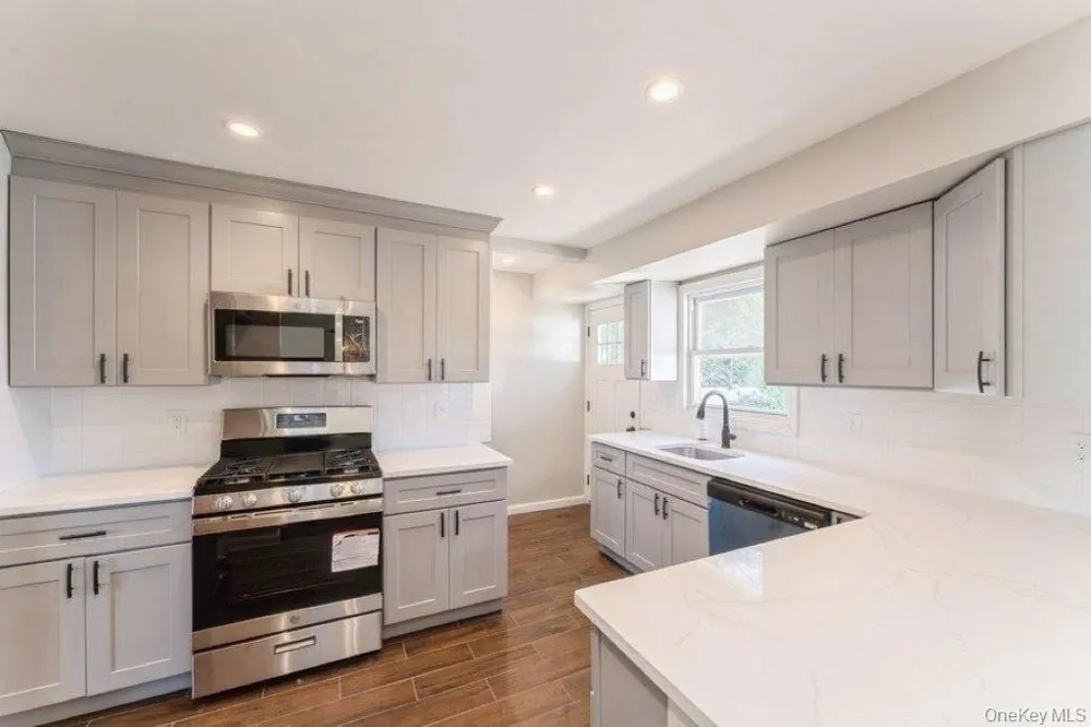 1839 Front Street East Meadow, NY 11554