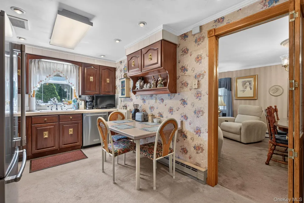 20 Sunset Circle Bloomingburg, NY 12721