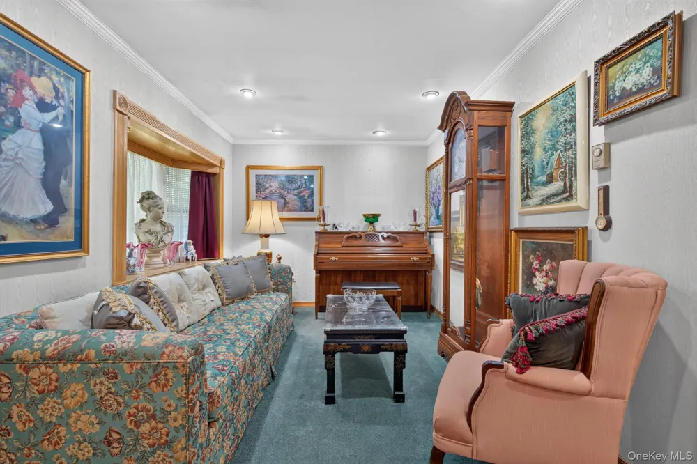 20 Sunset Circle Bloomingburg, NY 12721
